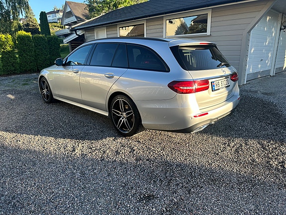 Mercedes-Benz E220 d 3 of 15
