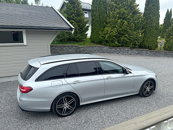 Mercedes-Benz E220 d 14 of 15