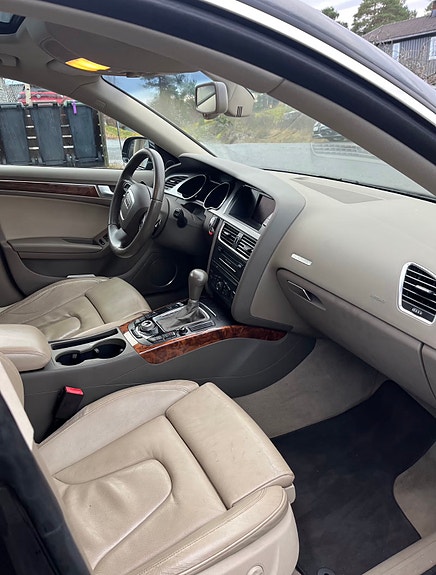 Audi A5 4 of 5