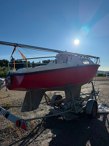 Leisure 17 sailbåt med trailer 3 of 5