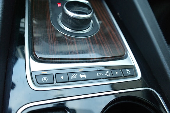 Jaguar F-PACE 24 of 30
