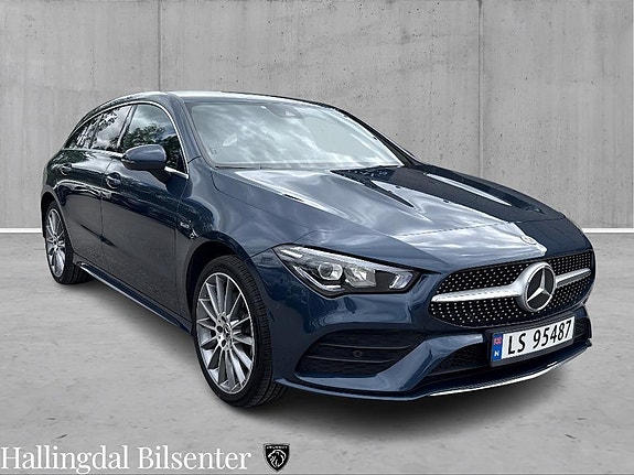 Mercedes-Benz CLA180 3 of 16