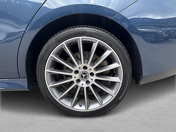 Mercedes-Benz CLA180 15 of 16