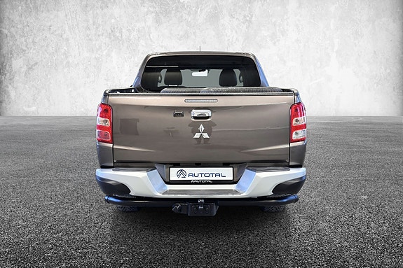 Mitsubishi L200 11 of 30