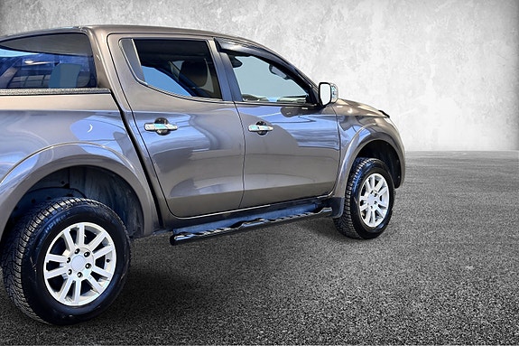 Mitsubishi L200 14 of 30