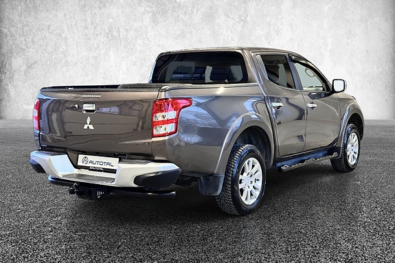 Mitsubishi L200 12 of 30