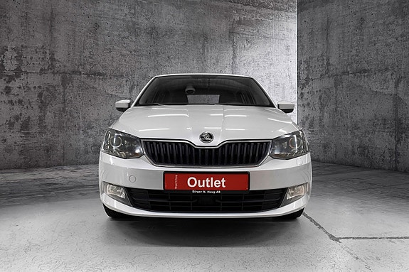 Skoda Fabia 2 of 12