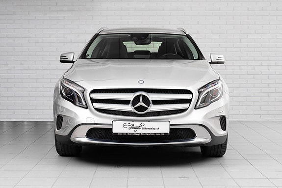 Mercedes-Benz GLA200 d 4 of 26