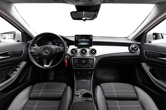Mercedes-Benz GLA200 d 22 of 26