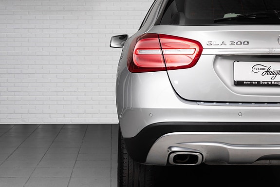 Mercedes-Benz GLA200 d 7 of 26