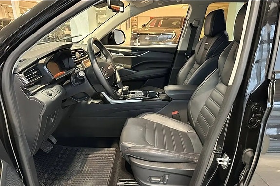 Maxus Euniq 6 3 of 5