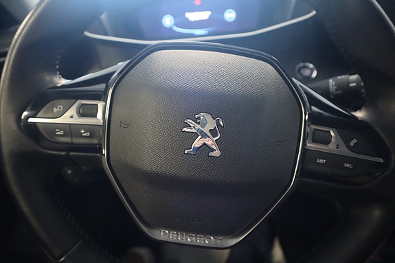 Peugeot 2008 21 of 28
