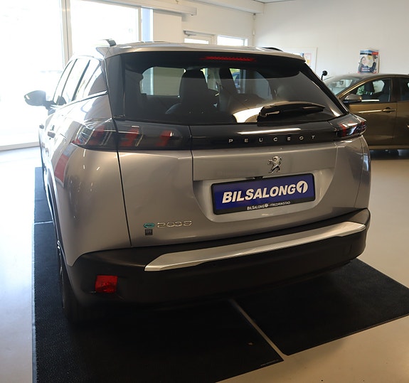 Peugeot 2008 8 of 28