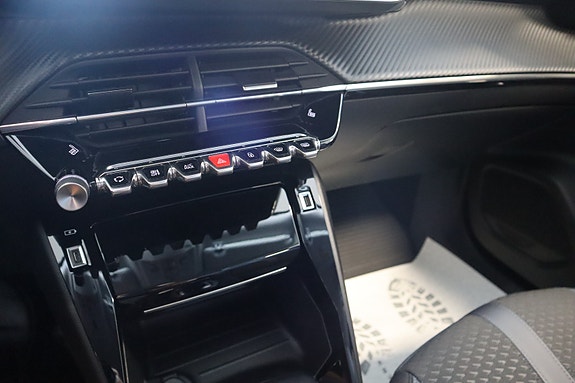 Peugeot 2008 27 of 28