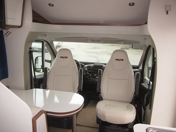 Pilote P600P Essentiel 21 of 21