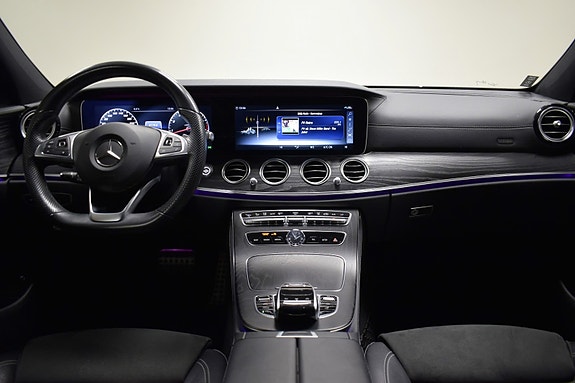 Mercedes-Benz E200 12 of 29