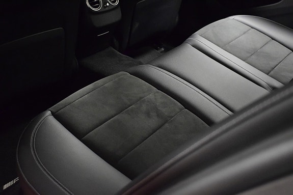 Mercedes-Benz E200 26 of 29