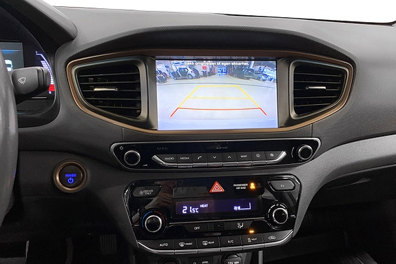 Hyundai IONIQ 8 of 12