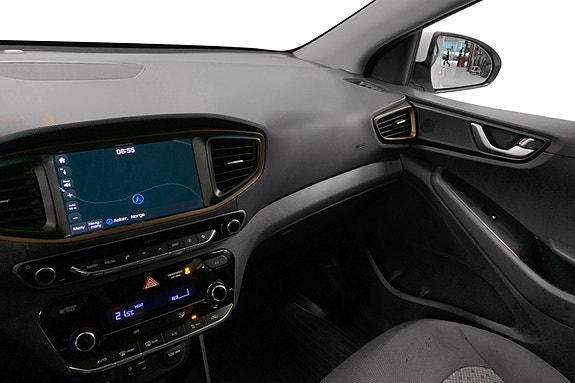 Hyundai IONIQ 9 of 12