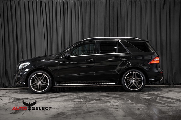Mercedes-Benz ML350 8 of 30