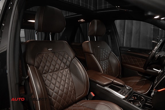 Mercedes-Benz ML350 28 of 30
