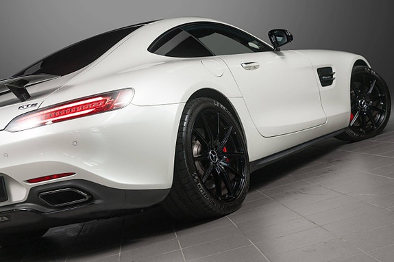 Mercedes-Benz AMG GT S 11 of 30