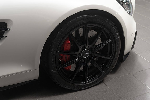 Mercedes-Benz AMG GT S 24 of 30