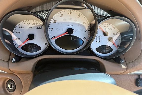 Porsche Boxster S 13 of 17