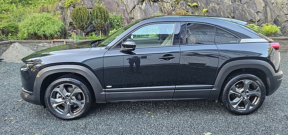 Mazda MX-30 7 of 13