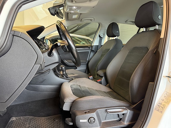 Volkswagen Golf VII 11 of 30
