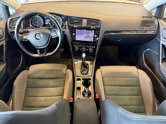 Volkswagen Golf VII 20 of 30