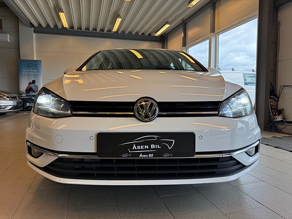 Volkswagen Golf VII 3 of 30