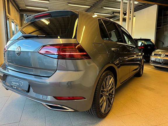 Volkswagen Golf VII 6 of 22