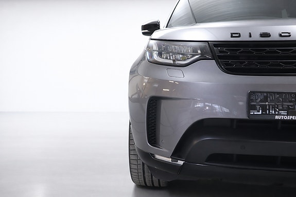 Land Rover Discovery 3 of 5