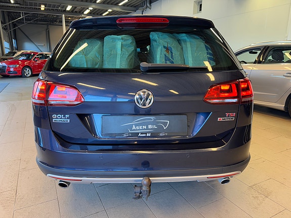 Volkswagen Golf Alltrack 7 of 30