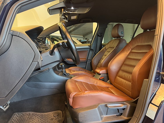 Volkswagen Golf Alltrack 12 of 30