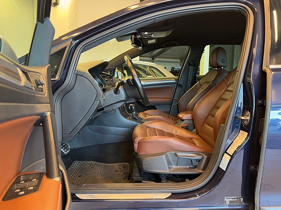 Volkswagen Golf Alltrack 11 of 30