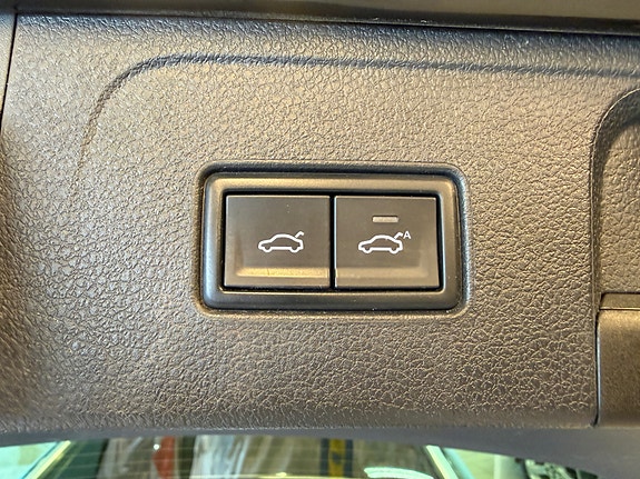 Volkswagen Passat 7 of 30