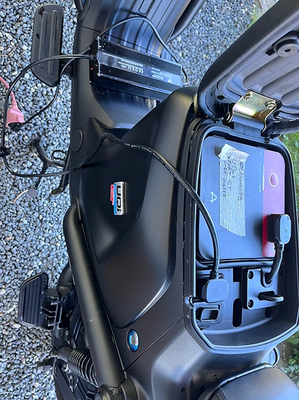 NIU El Uqi Sport 8 of 8
