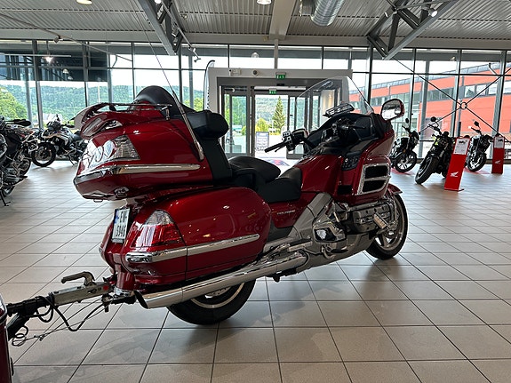 Honda GL 1800 Goldwing 6 of 11