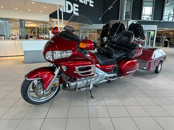 Honda GL 1800 Goldwing 3 of 11