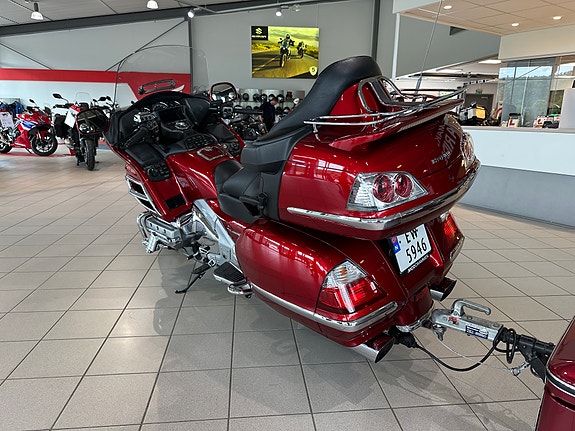 Honda GL 1800 Goldwing 5 of 11