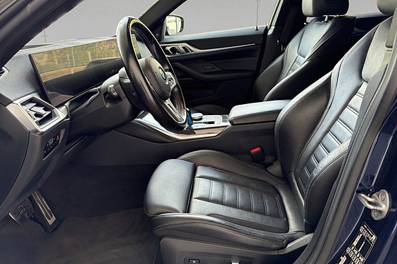 BMW i4 15 of 19
