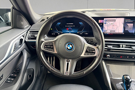 BMW i4 12 of 19