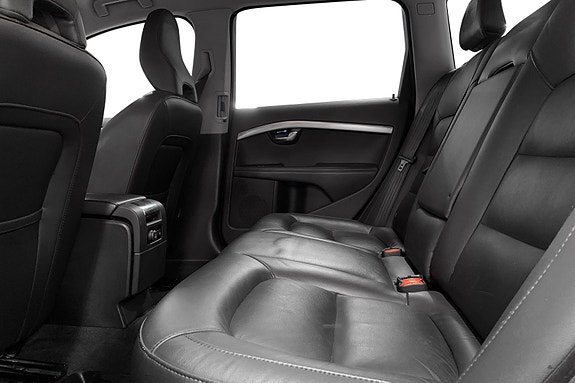 Volvo V70 12 of 15