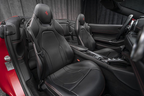 Ferrari Portofino 28 of 30