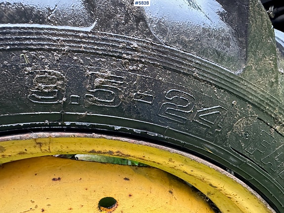 John Deere 1630 m/ frontlaster. 28 of 30