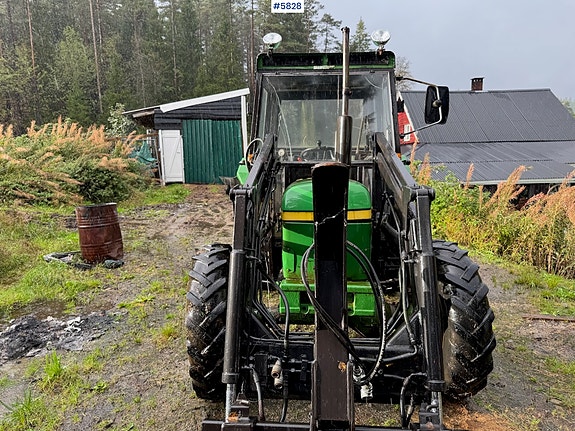 John Deere 1630 m/ frontlaster. 3 of 30