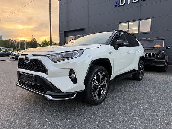 Toyota RAV4 6 of 30
