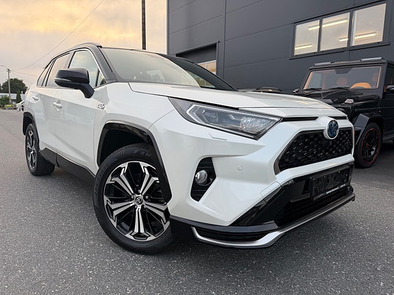 Toyota RAV4 16 of 30